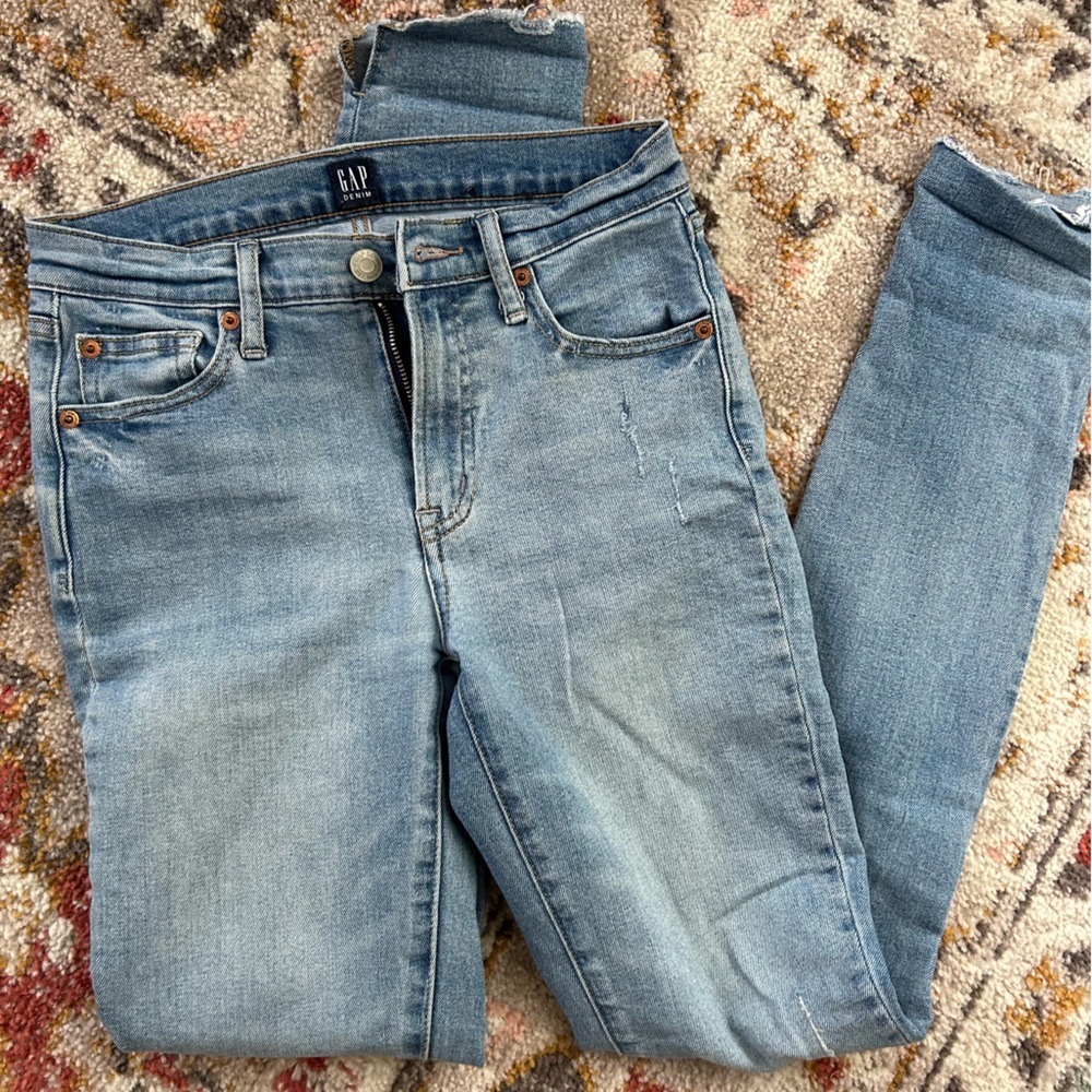 GAP Light Wash Skinny Jeans